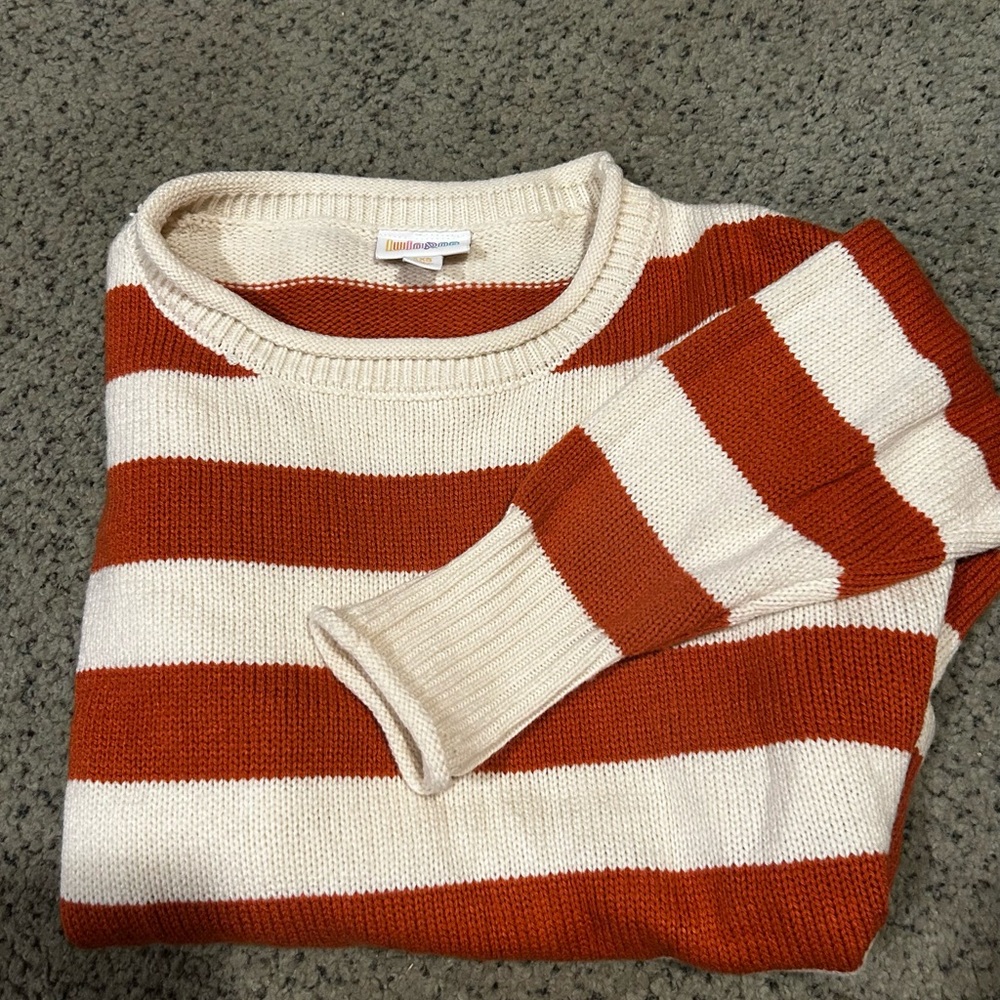 LuLaRoe sweater
